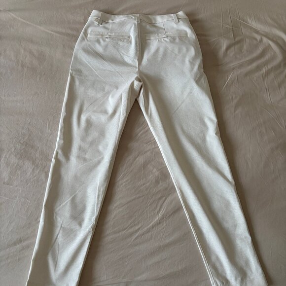 Lululemon WovenAir Trousers in Ivory - Picture 2 of 4